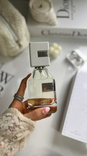عطر ادکلن صاحب اینتنس سفید ارض الزعفران Saheb Intense